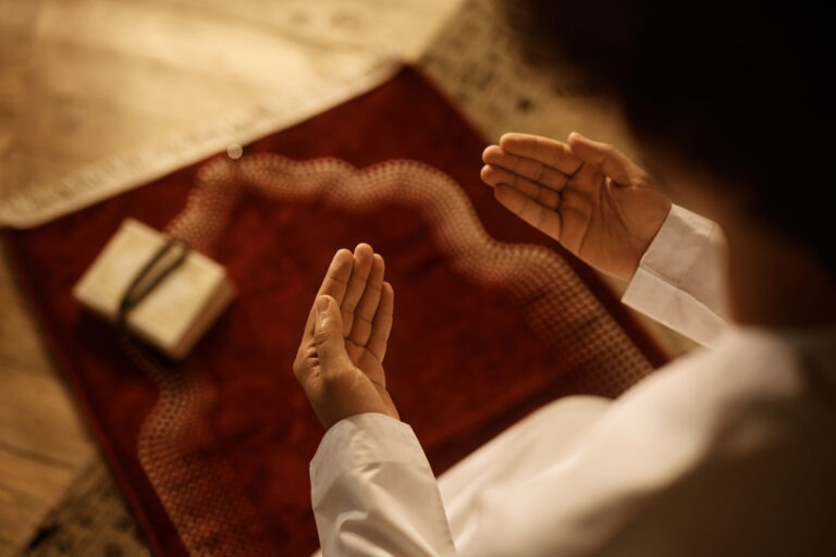 Maghrib Prayer's Importance and Remarkable Benefits