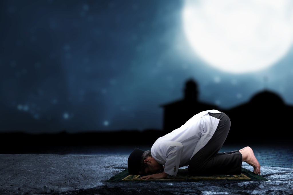 The Importance of Qiyam al-Layl Prayer in Islamic Tradition