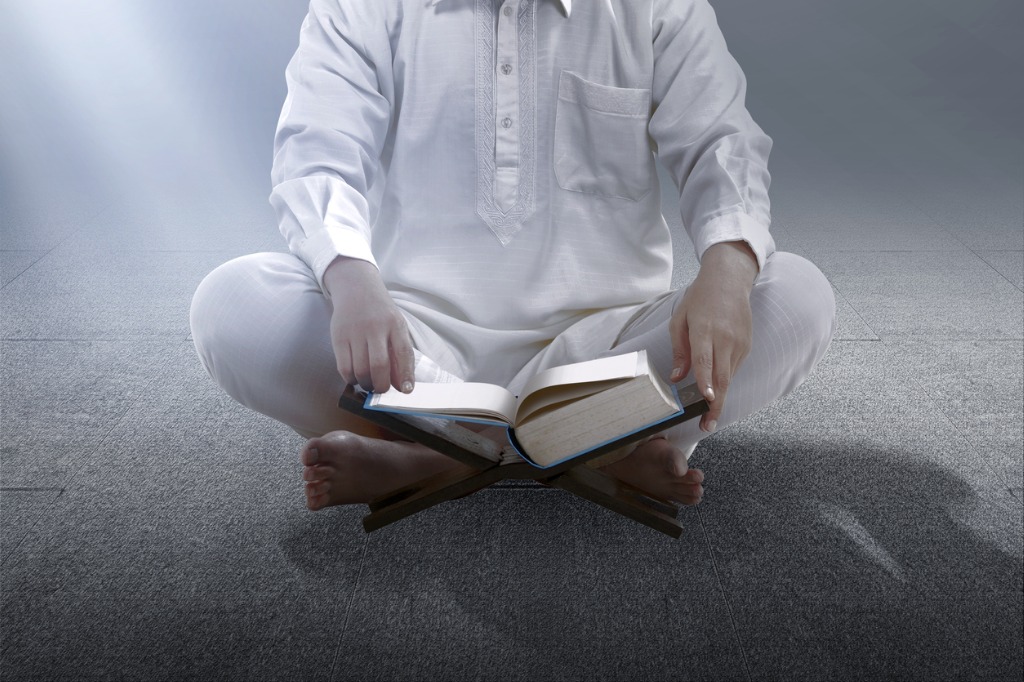 The Benefits of Reciting Ya Hayyu Ya Qayyum Birahmatika Astaghith